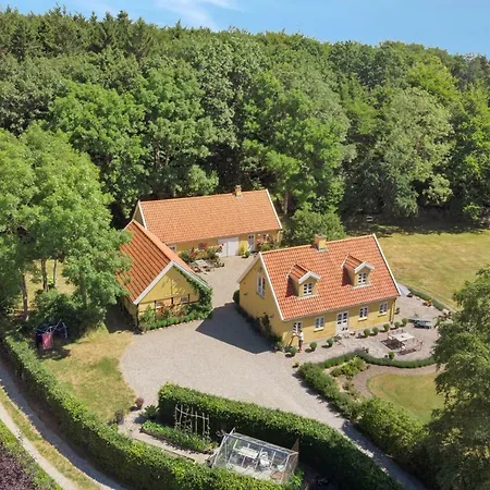 Amaliesapartment Apartman